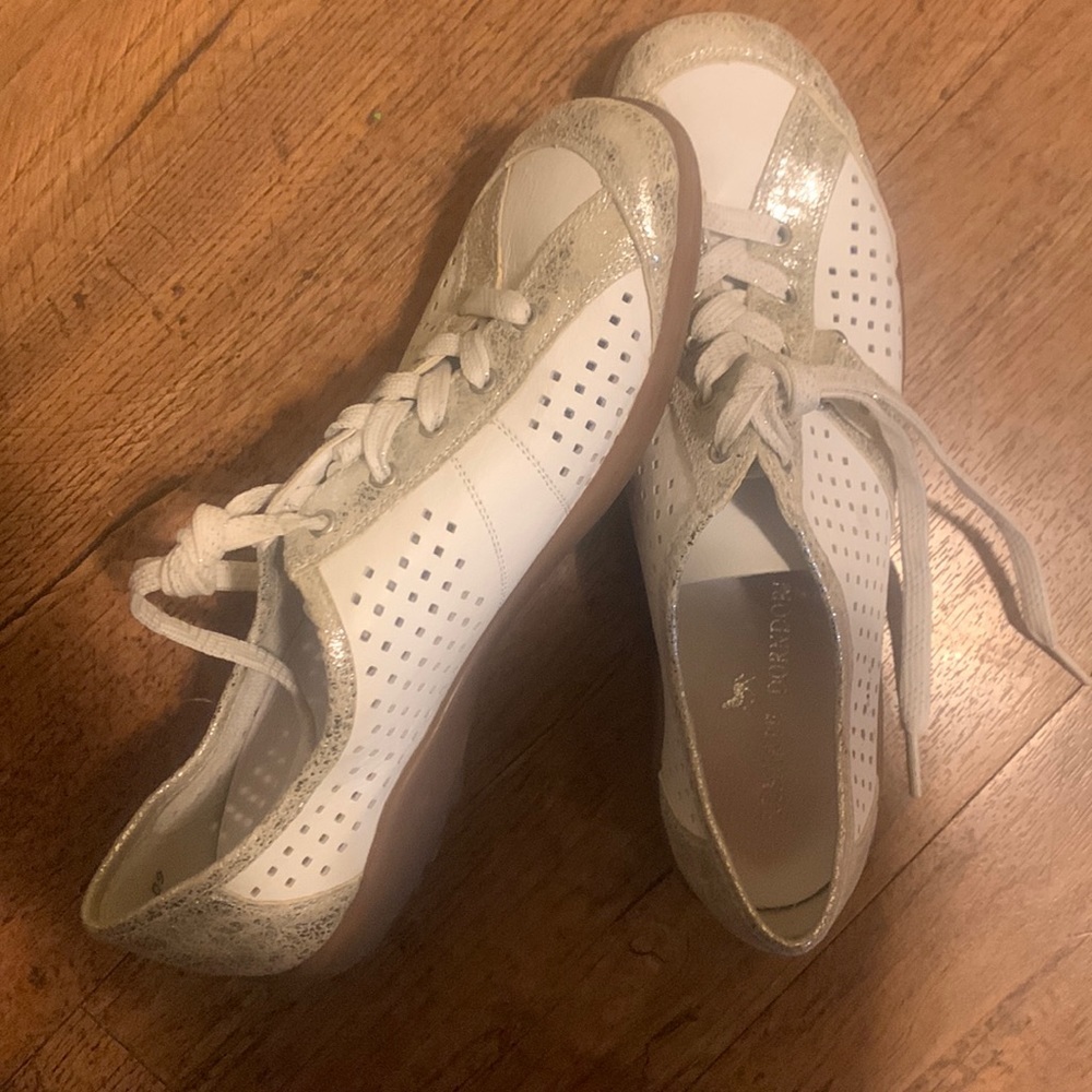 Remonte Dorndorf white and silver leather shoes​